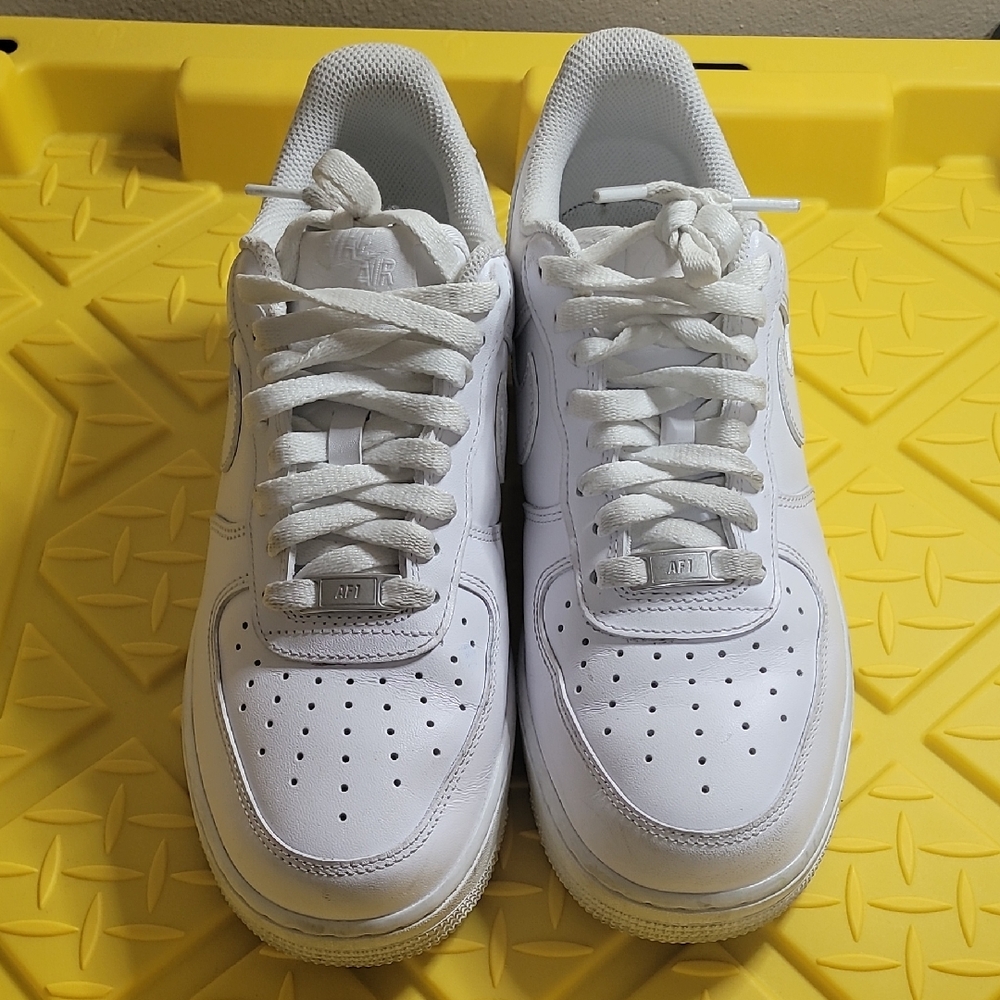 Nike White Mesh Sneakers